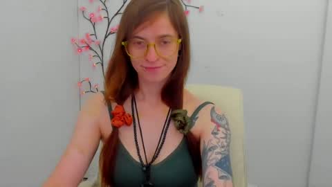 Snapshot of ivynoir_ chatting on June 2026 01:39:02 PM Ivy online show from June 2026 01:39:02 PM