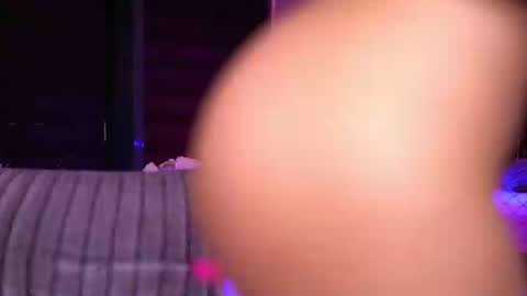 IvyRowa online show from February 2025 07:33:02 PM