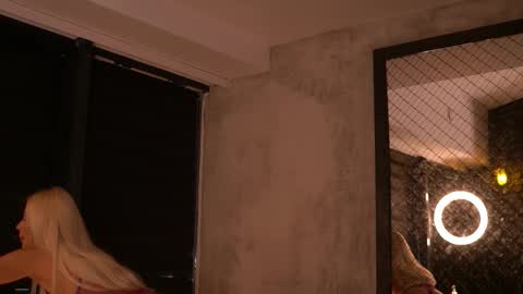 IvyRowa online show from March 2026 06:26:02 PM