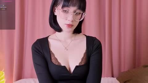 Bunny online show from November 2025 11:23:02 AM