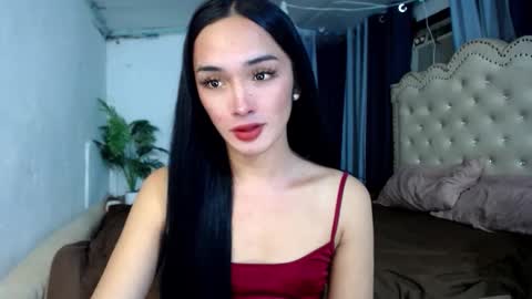 iwillcum4u_ online show from December 2025 12:01:02 PM