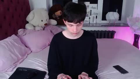 Maxim online show from March 2026 05:50:01 PM