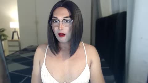 iya_hermosa online show from March 2026 01:05:02 PM