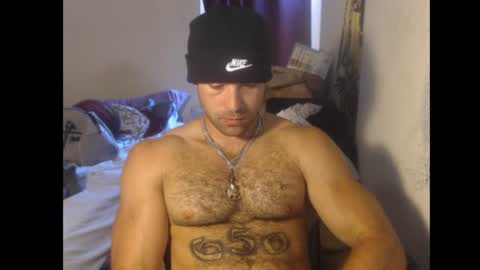 Snapshot of izak144 chatting on July 2026 01:44:02 AM izak144 online show from July 2026 01:44:02 AM