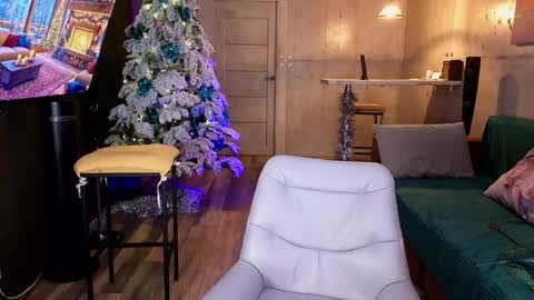 izi online show from December 2024 09:24:02 PM