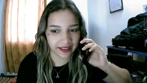 izzy_32 online show from July 2026 10:48:01 PM