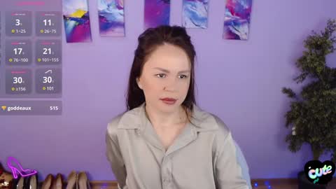 Queen of nylon  Victoria online show from February 2025 05:28:02 AM