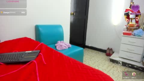 Izzy online show from January 2025 08:00:01 PM