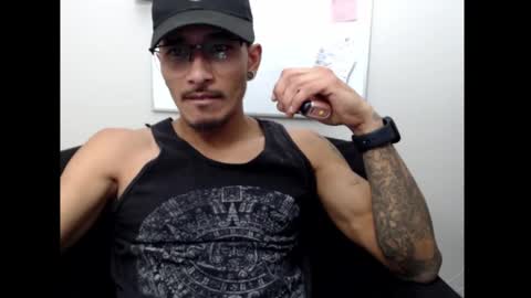 Snapshot of j0nnyk1ng chatting on February 2026 08:29:02 AM Mugen online show from February 2026 08:29:02 AM