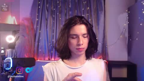 Snapshot of j_a_x_x_x_o_n chatting on February 2026 10:43:01 AM Hey im Jaxxxon check my info online show from February 2026 10:43:01 AM