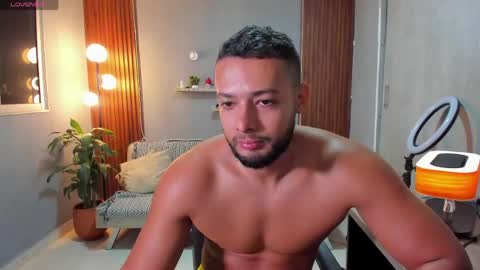 Calix  Independient model Insta and twt Calixsnake online show from April 2026 12:35:01 AM