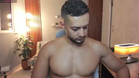 Snapshot of j_calix chatting on June 2026 09:50:02 PM Calix Independient model Insta and twt Calixsnake online show from June 2026 09:50:02 PM