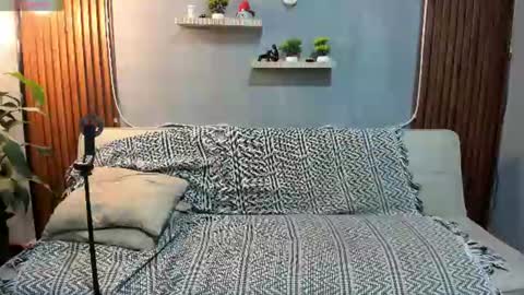 Calix  Independient model Insta and twt Calixsnake online show from August 2026 04:28:01 AM