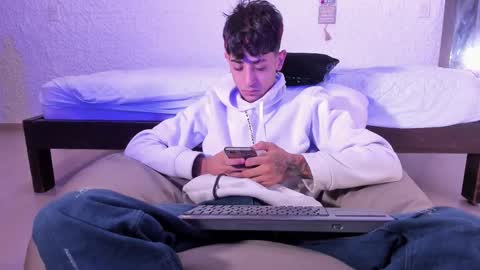 j_martony online show from October 2025 11:49:02 AM