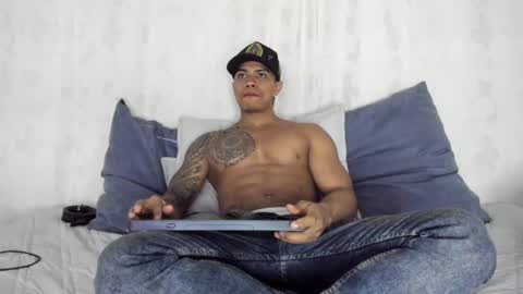 i am juan musiry independent model  online show from February 2025 01:11:02 PM