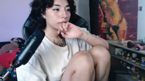 jade 18  online show from April 2026 02:02:02 PM