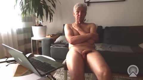 jacek___1 online show from December 2025 10:46:02 AM