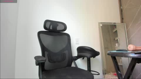 Snapshot of jack_carrington chatting on April 2026 01:53:02 PM jack online show from April 2026 01:53:02 PM