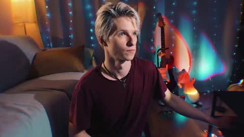 brestonsweet online show from December 2025 05:03:02 AM