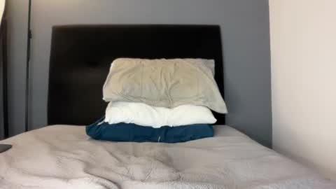 INDEPENDENT MODEL online show from March 2026 12:15:02 AM