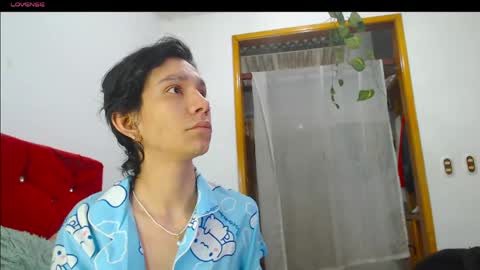Snapshot of jack_s21 chatting on April 2026 05:22:01 AM Laick online show from April 2026 05:22:01 AM