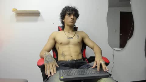 Jackes Taylor online show from October 2025 05:07:01 AM