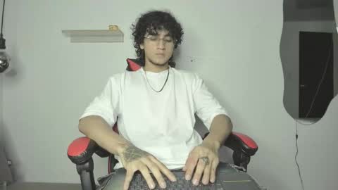 Jackes Taylor online show from November 2025 05:17:01 AM