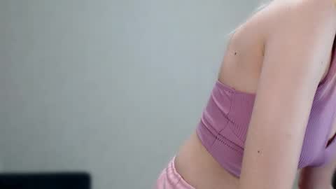 Snapshot of jackie__morgan chatting on December 2024 02:40:02 PM jackie__morgan online show from December 2024 02:40:02 PM