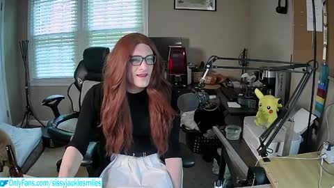 Snapshot of jackie_smiles chatting on May 2026 08:58:01 PM Jackie Smiles online show from May 2026 08:58:01 PM