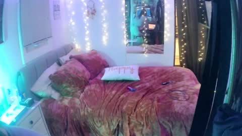 jacknjill113384 online show from February 2025 03:26:01 AM