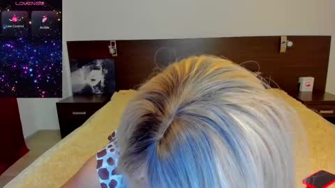 sallyevans online show from February 2025 04:46:01 PM