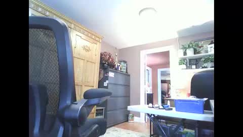 Snapshot of jacktoome383324 chatting on April 2026 12:00:02 PM jacktoome383324 online show from April 2026 12:00:02 PM