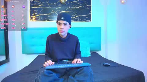 jacob_blackwell online show from November 2025 04:24:01 AM