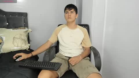 Snapshot of jacobb_lee chatting on March 2025 09:18:02 PM Jacob Lee online show from March 2025 09:18:02 PM