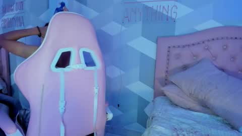 jacobrusso online show from December 2025 04:39:01 AM