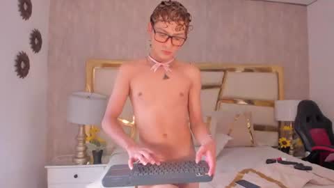 jacobrusso online show from July 2026 06:34:02 PM