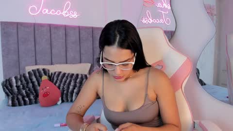 Snapshot of jacobss_gh chatting on September 2025 12:25:02 AM JACOBSS online show from September 2025 12:25:02 AM