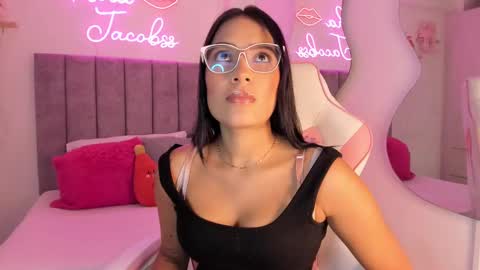 Snapshot of jacobss_gh chatting on September 2025 08:57:02 PM JACOBSS online show from September 2025 08:57:02 PM