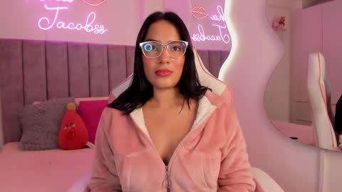 Snapshot of jacobss_gh chatting on October 2025 11:38:01 PM JACOBSS online show from October 2025 11:38:01 PM