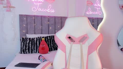 Snapshot of jacobss_gh chatting on November 2025 09:05:02 PM JACOBSS online show from November 2025 09:05:02 PM