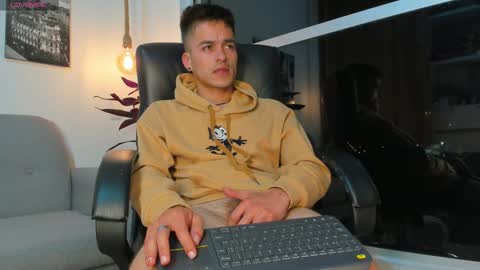 JACOB STONES online show from February 2025 08:05:01 AM