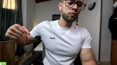 Snapshot of jacobt77 chatting on January 2025 10:29:02 PM Jacob online show from January 2025 10:29:02 PM