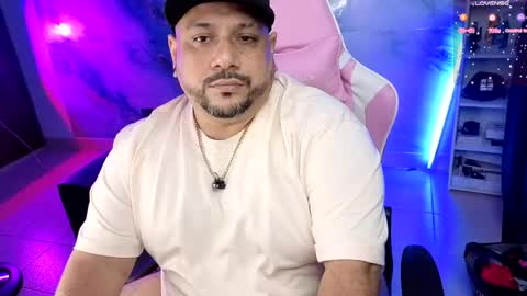 Snapshot of jacoob_woods chatting on April 2026 02:03:02 AM daddy sir master bear online show from April 2026 02:03:02 AM