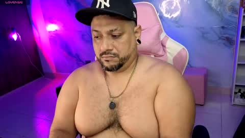 Snapshot of jacoob_woods chatting on May 2026 02:39:01 AM daddy sir master bear online show from May 2026 02:39:01 AM
