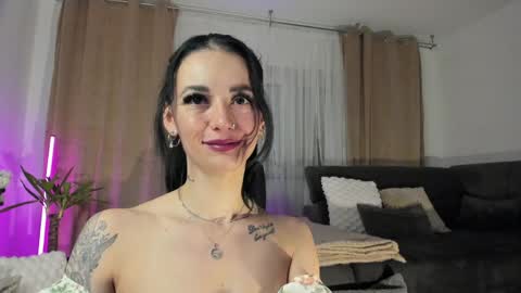 Jacqueline online show from April 2026 02:09:02 AM