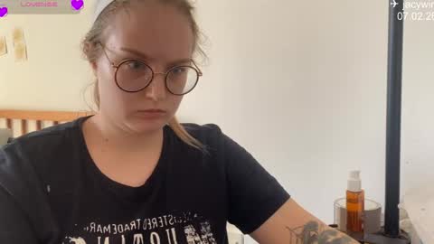 jacywinslat online show from February 2026 09:13:01 AM