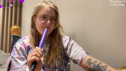 jacywinslat online show from April 2026 01:15:02 PM