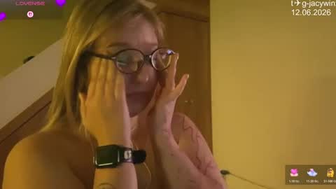 Snapshot of jacywinslat chatting on June 2026 08:19:02 PM jacywinslat online show from June 2026 08:19:02 PM