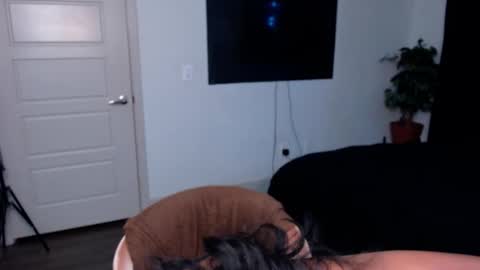 Jade online show from November 2025 04:35:02 AM