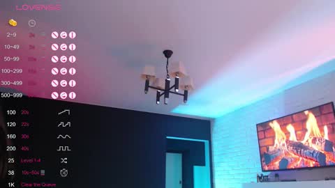 Jade online show from October 2025 12:39:02 PM